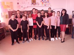 48397190_341778296604115_2195261190618218496_n